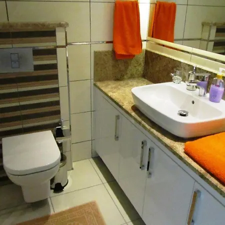 Apartment Tropical Gardens E 7 Spacious Duplex 4 Bed Side