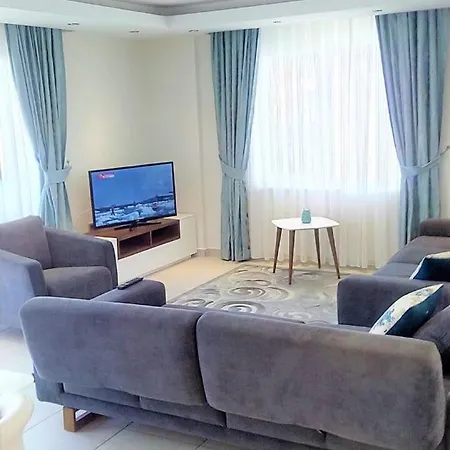 Tropical Gardens E 7 Spacious Duplex 4 Bed シダ